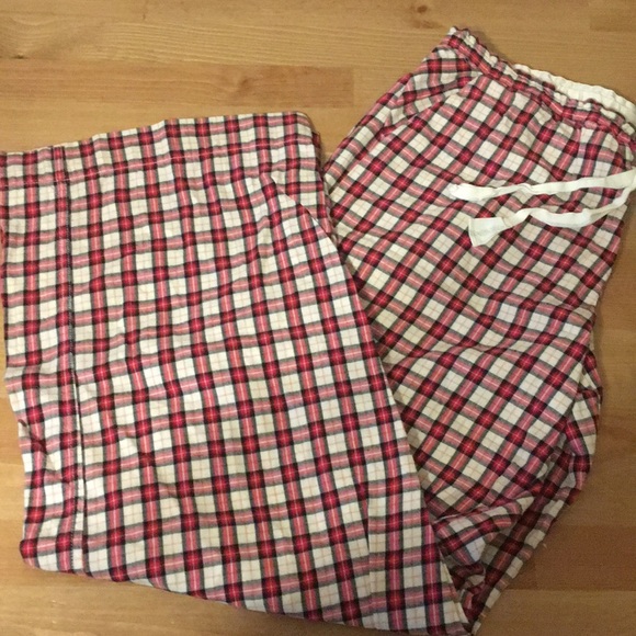 SOLD VICTORIAS SECRET 2 pc Plaid Pajama Set Sz Med - Picture 2 of 8